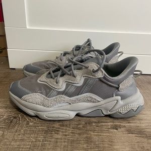 Adidas Ozweego Sneakers size 7